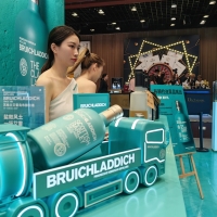 欢迎来到Vogue World，首尔艺术周之旅
