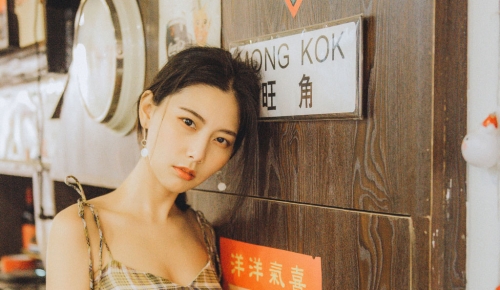 多少明星因为不想洗头 但却因发戴让她们成了时尚ICON