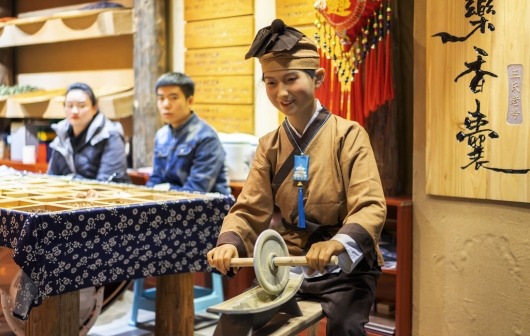 Halloween甜品主题派对 我们要做最甜的捣蛋鬼